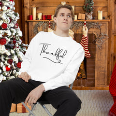 Thankful Sweatshirt - Cozy Unisex Garment with Inspirational Vibe,