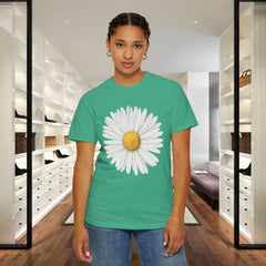 Daisy Graphic T-Shirt for Nature Lovers