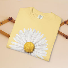 Daisy Graphic T-Shirt for Nature Lovers