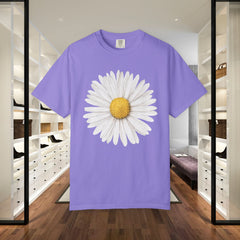 Daisy Graphic T-Shirt for Nature Lovers