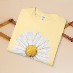 Daisy Graphic T-Shirt for Nature Lovers