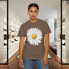 Daisy Graphic T-Shirt for Nature Lovers