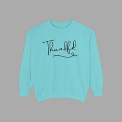 Thankful Sweatshirt - Cozy Unisex Garment with Inspirational Vibe,