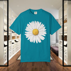 Daisy Graphic T-Shirt for Nature Lovers