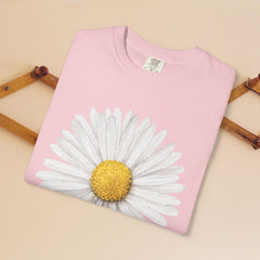 Daisy Graphic T-Shirt for Nature Lovers