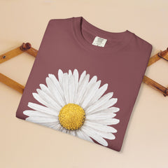 Daisy Graphic T-Shirt for Nature Lovers