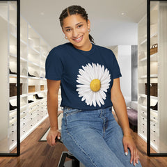 Daisy Graphic T-Shirt for Nature Lovers