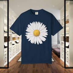 Daisy Graphic T-Shirt for Nature Lovers
