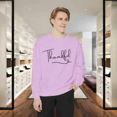 Thankful Sweatshirt - Cozy Unisex Garment with Inspirational Vibe,