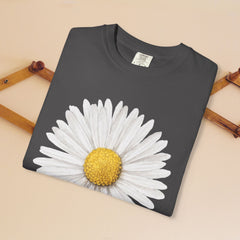Daisy Graphic T-Shirt for Nature Lovers