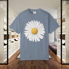 Daisy Graphic T-Shirt for Nature Lovers