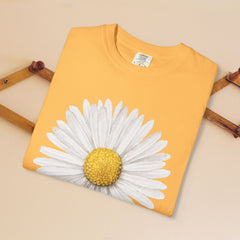 Daisy Graphic T-Shirt for Nature Lovers