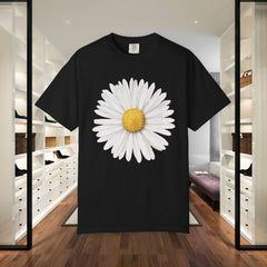 Daisy Graphic T-Shirt for Nature Lovers