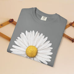 Daisy Graphic T-Shirt for Nature Lovers