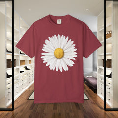 Daisy Graphic T-Shirt for Nature Lovers