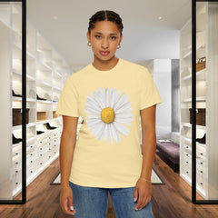 Daisy Graphic T-Shirt for Nature Lovers