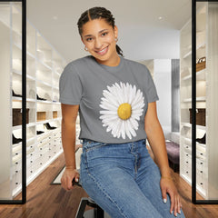 Daisy Graphic T-Shirt for Nature Lovers