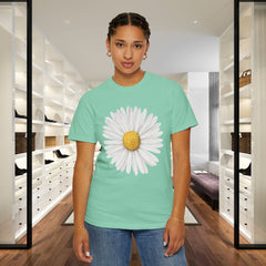 Daisy Graphic T-Shirt for Nature Lovers