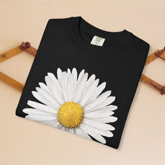 Daisy Graphic T-Shirt for Nature Lovers