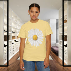 Daisy Graphic T-Shirt for Nature Lovers