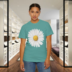 Daisy Graphic T-Shirt for Nature Lovers